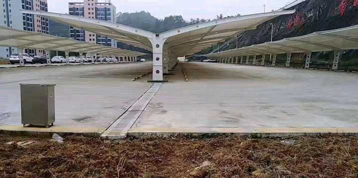 膜結(jié)構(gòu)車棚